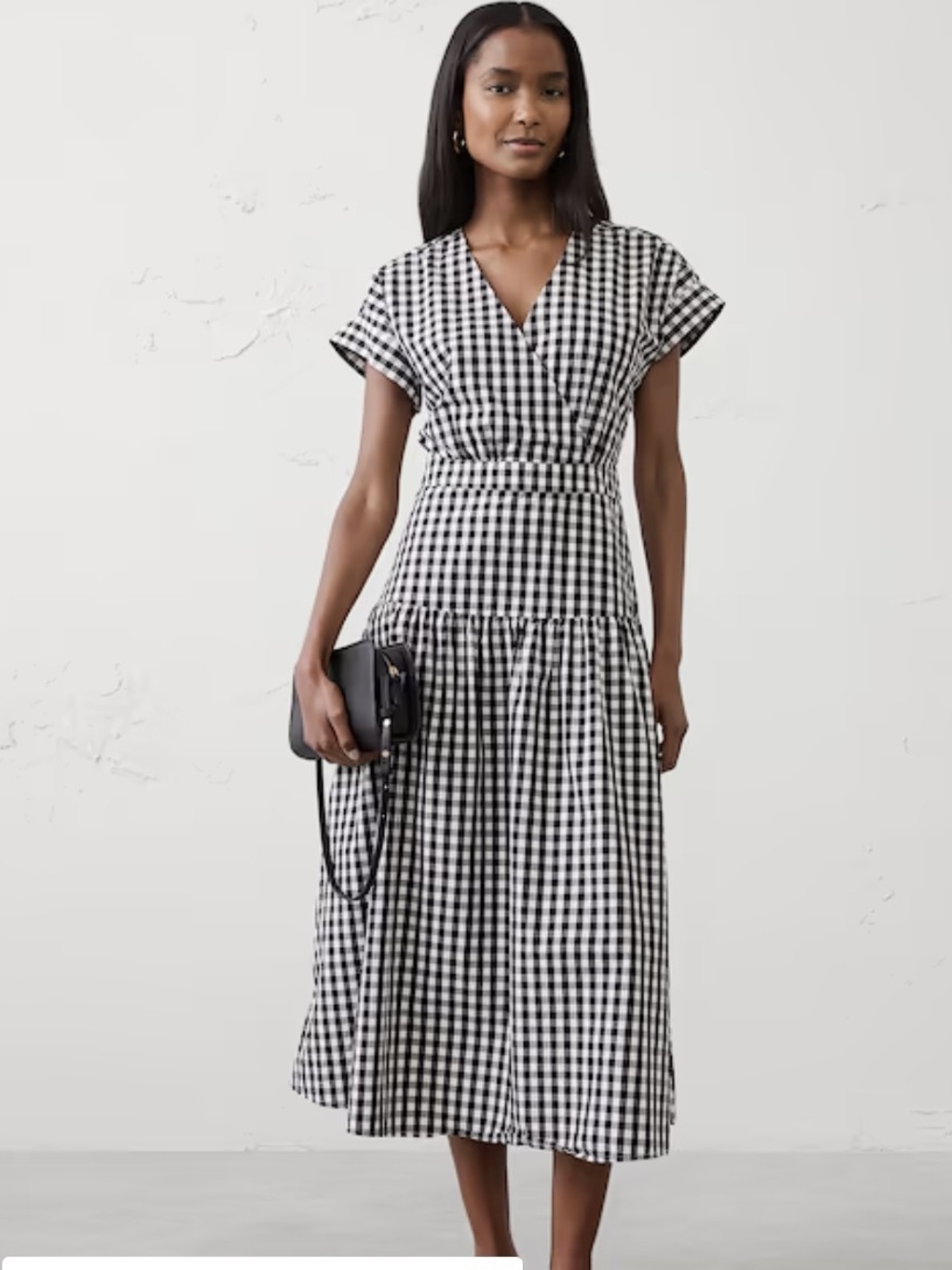 Banana Republic Poplin Surplus Black and White Gingham V-Neck Midi Dress